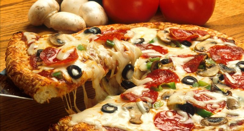 Pizzaevési szokások a világ különbözõ pontjain